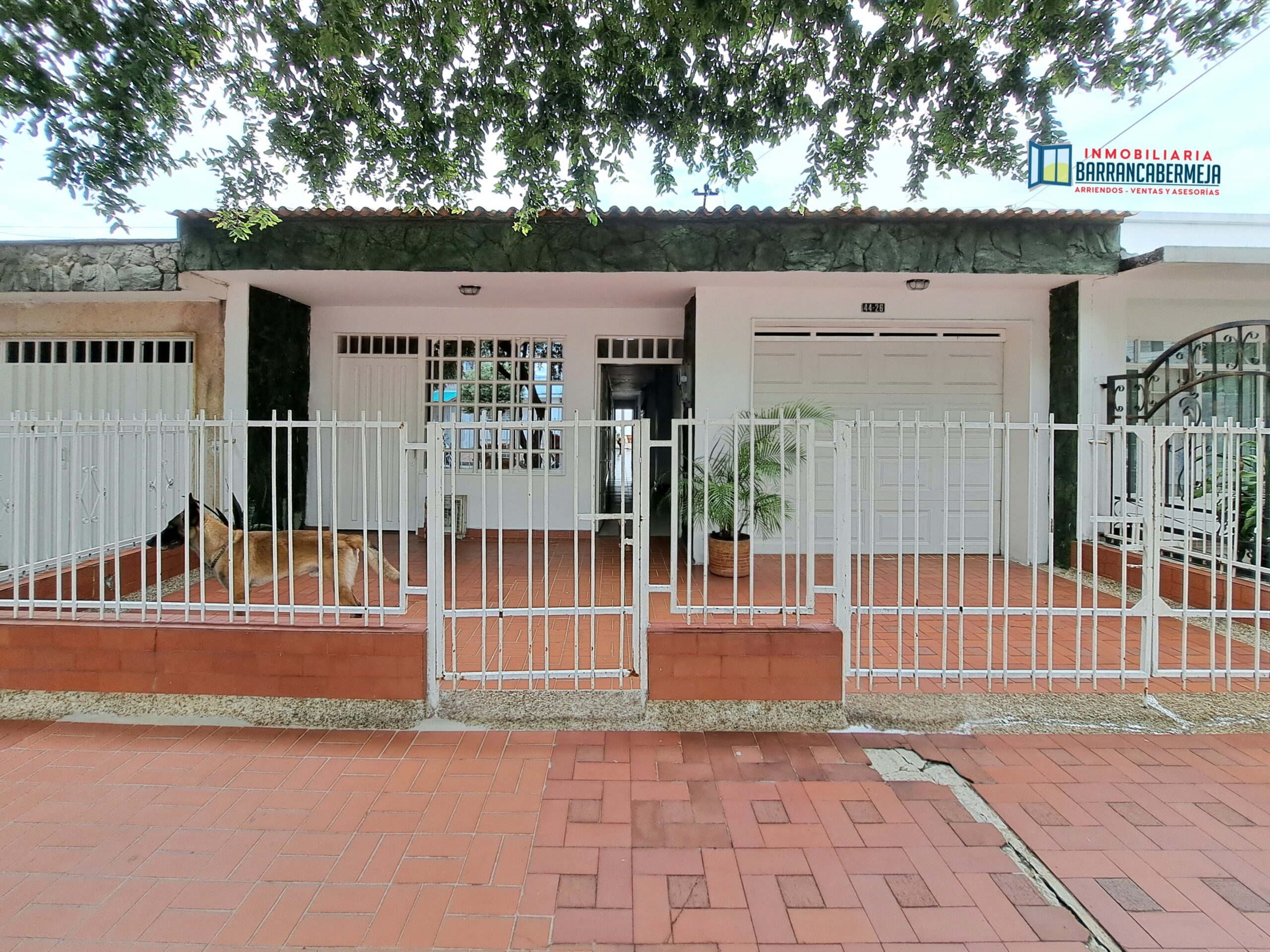 CASA EN VENTA BARRIO RECREO