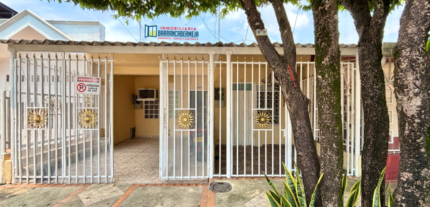 CASA Y APT ESTIDIO EN VENTA BARRIO LIBERTAD