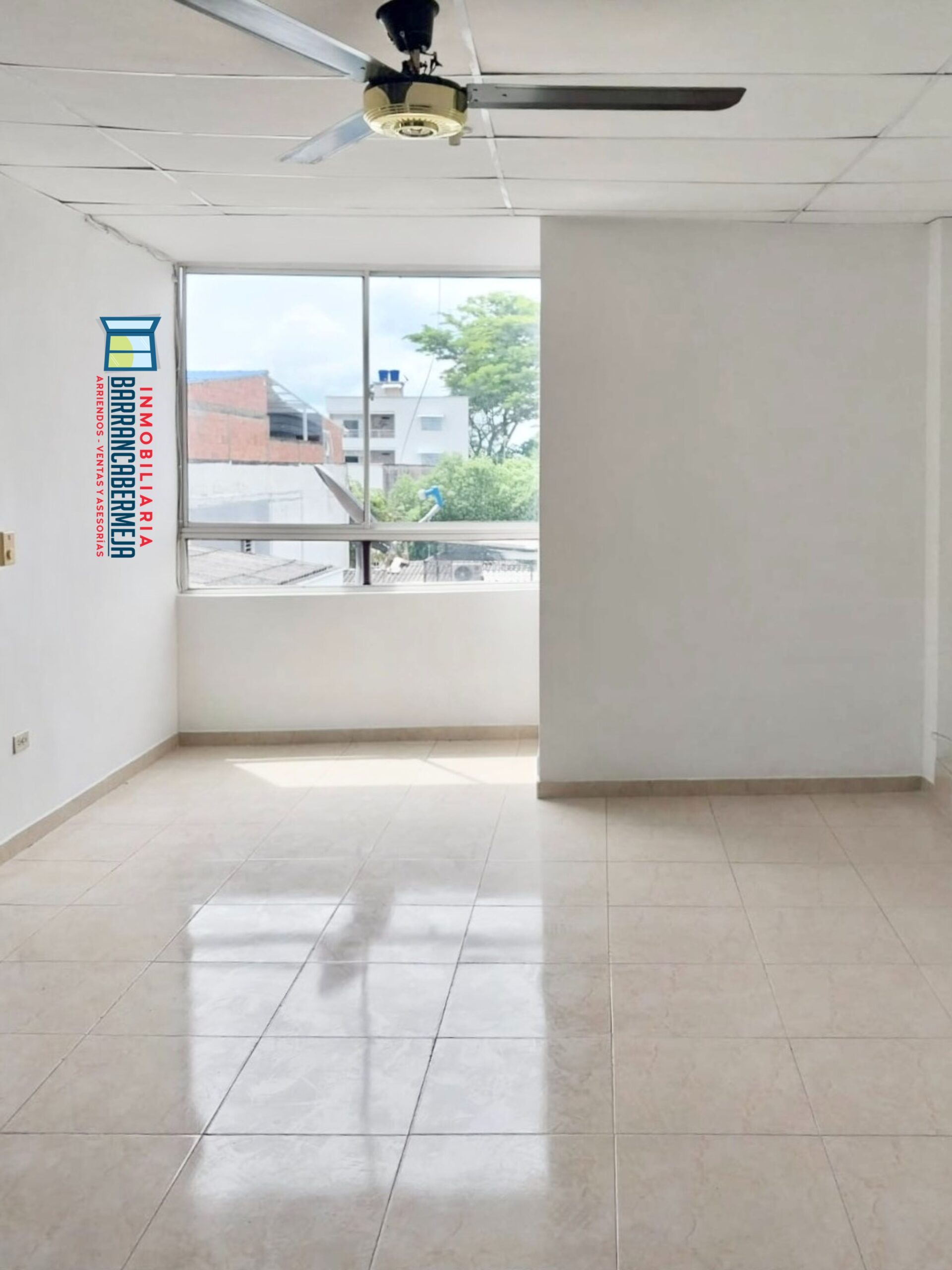 APTO EN ARRIENDO BARRIO COLOMBIA 3ER PISO