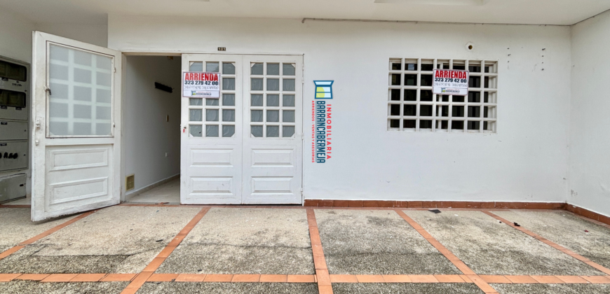 APTO ESTUDIO EN ARRIENDO BARRIO PUEBLO NUEVO