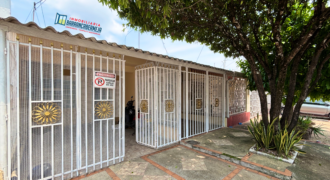 CASA Y APT ESTIDIO EN VENTA BARRIO LIBERTAD