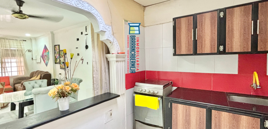 CASA Y APT ESTIDIO EN VENTA BARRIO LIBERTAD