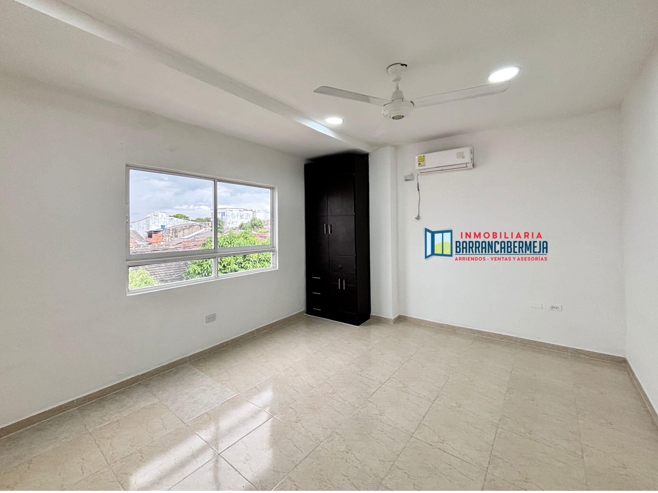 APTO EN ARRIENDO BARRIO COLOMBIA *3ER PISO*