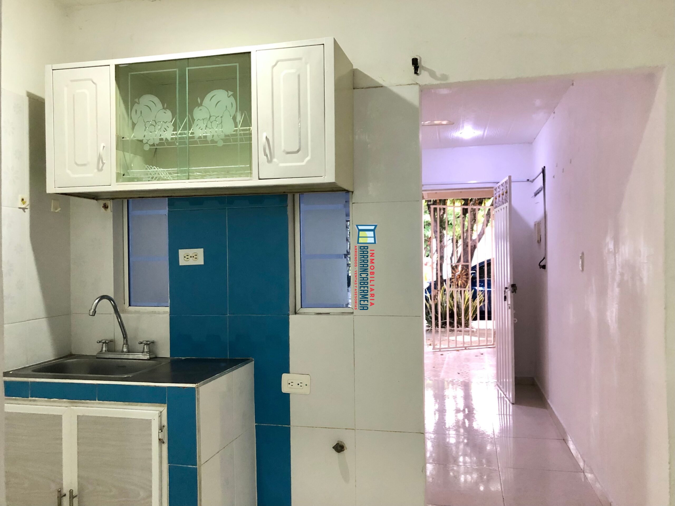 APTO ESTUDIO EN ARRIENDO BARRIO LIBERTAD