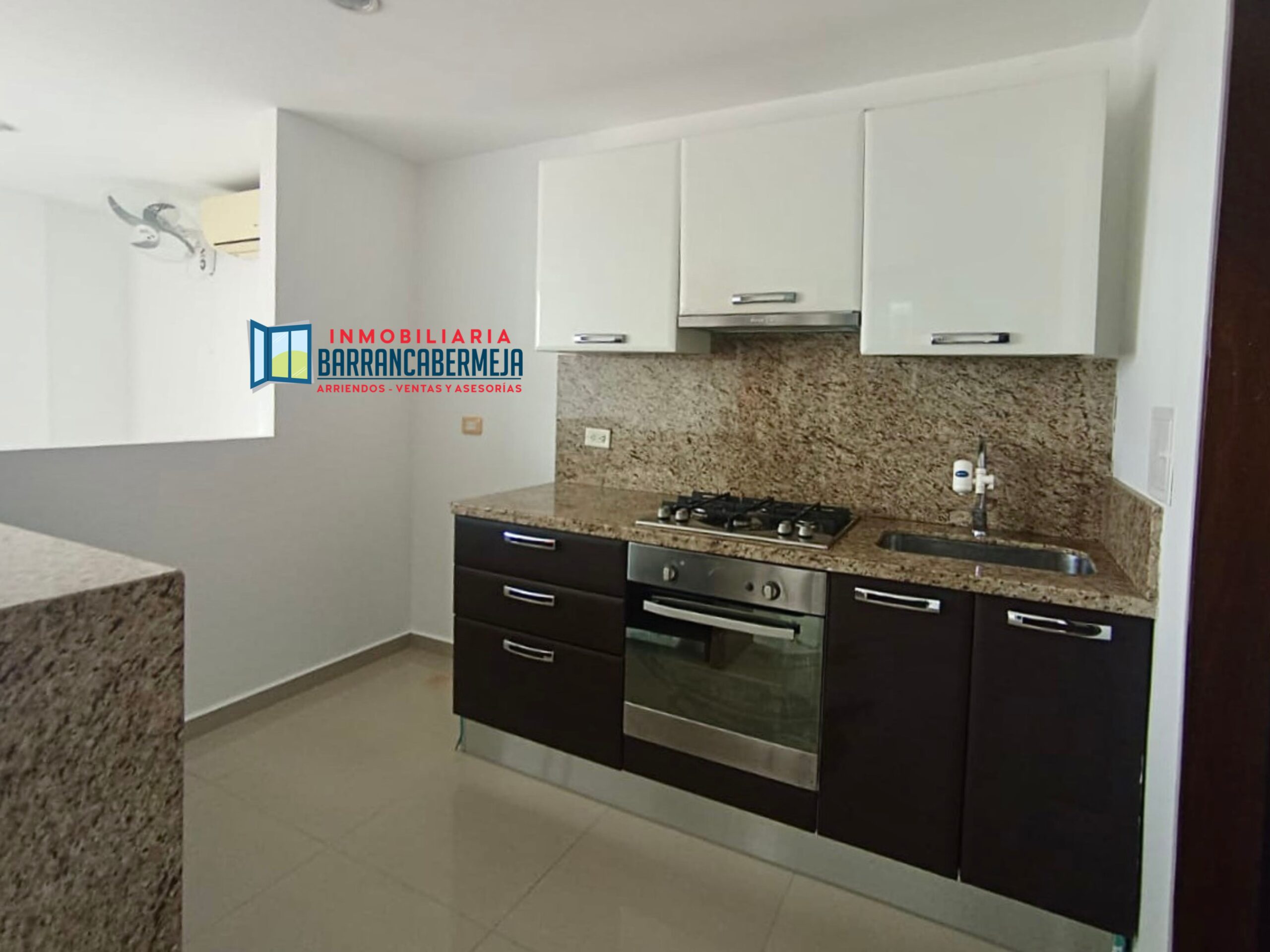 APTO EN VENTA BARRIO PARNASO, EDIF PLAZA SAN PEDRO