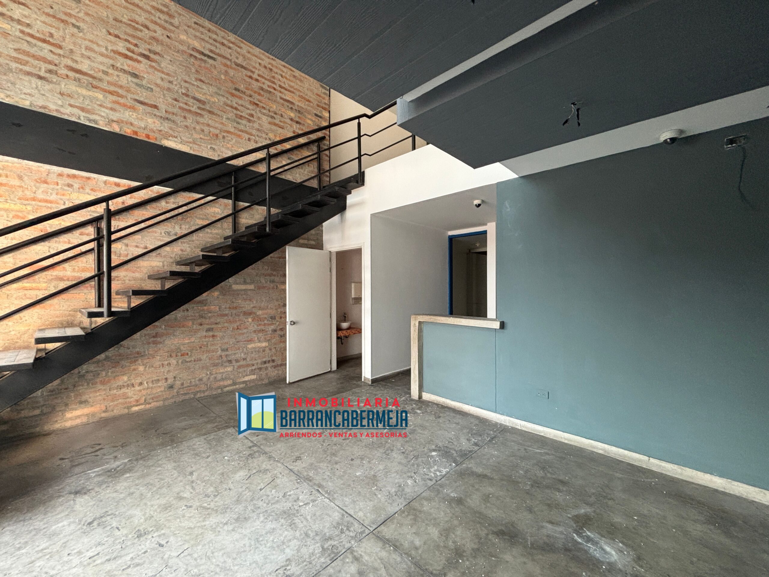 LOCAL EN ARRIENDO BARRIO COLOMBIA